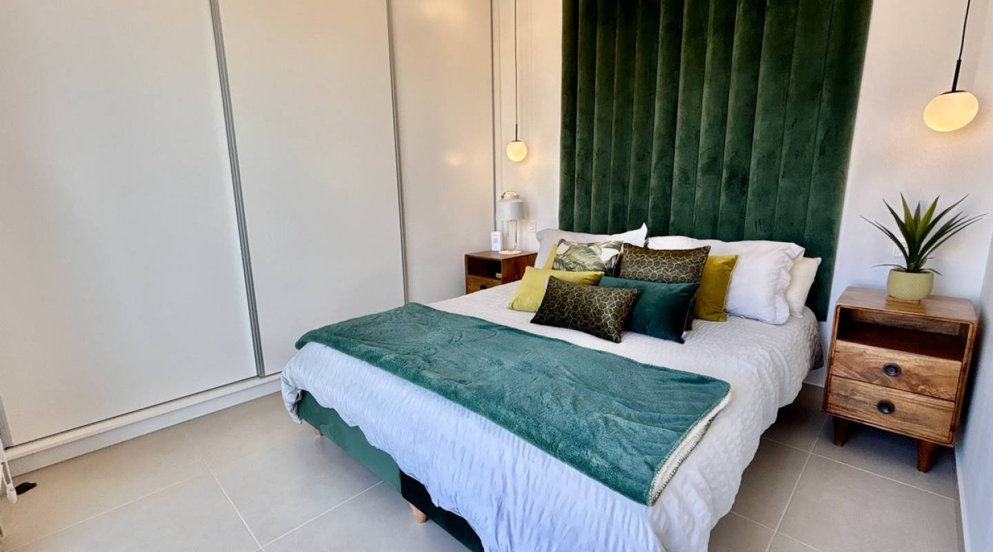 Resale - Villa  - Benijofar - Alicante