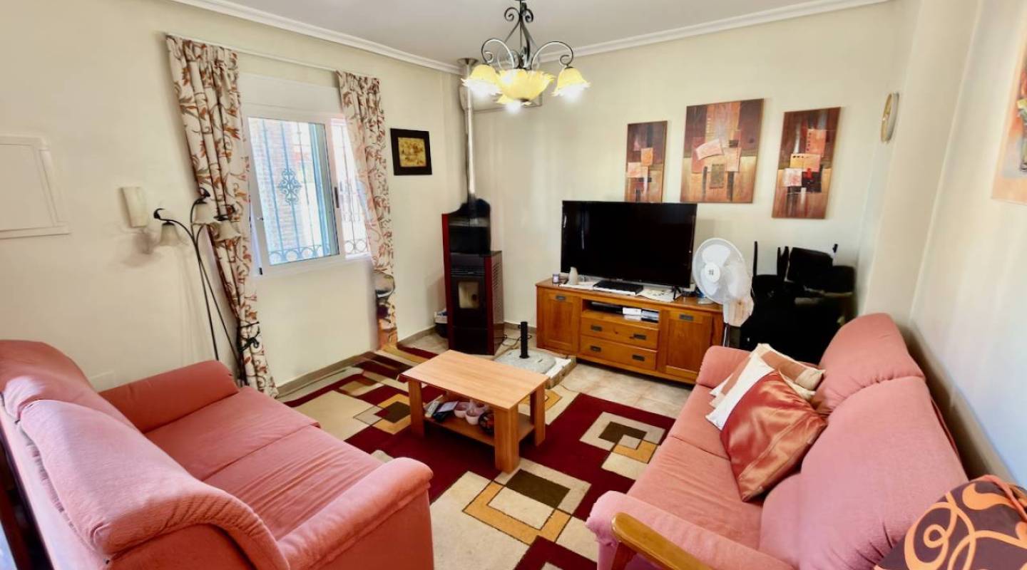 Resale - Villa  - El Raso - El Raso, Guardamar