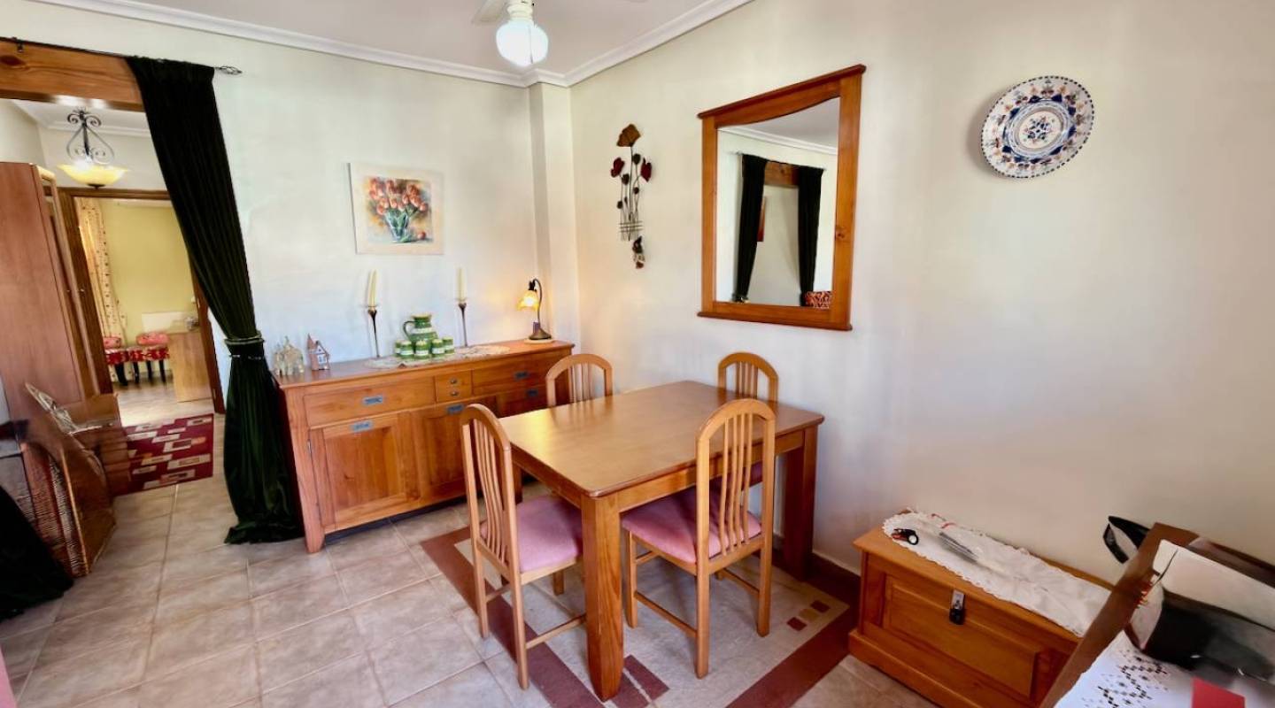 Resale - Villa  - El Raso - El Raso, Guardamar