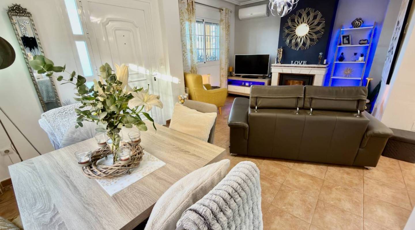 Resale - Villa  - El Raso - El Raso, Guardamar