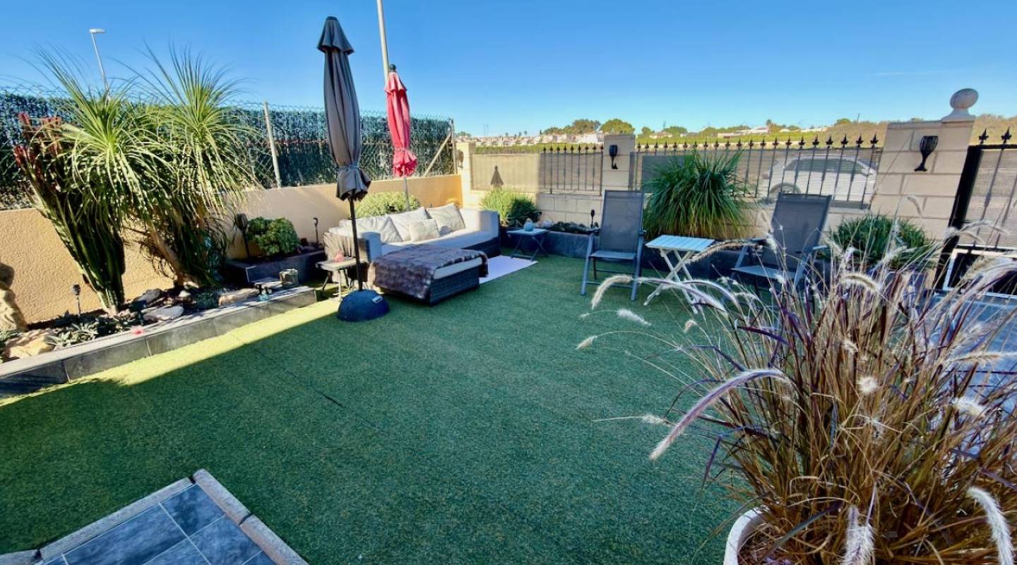 Resale - Villa  - El Raso - El Raso, Guardamar