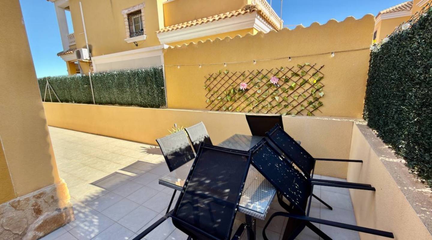 Resale - Villa  - El Raso - El Raso, Guardamar