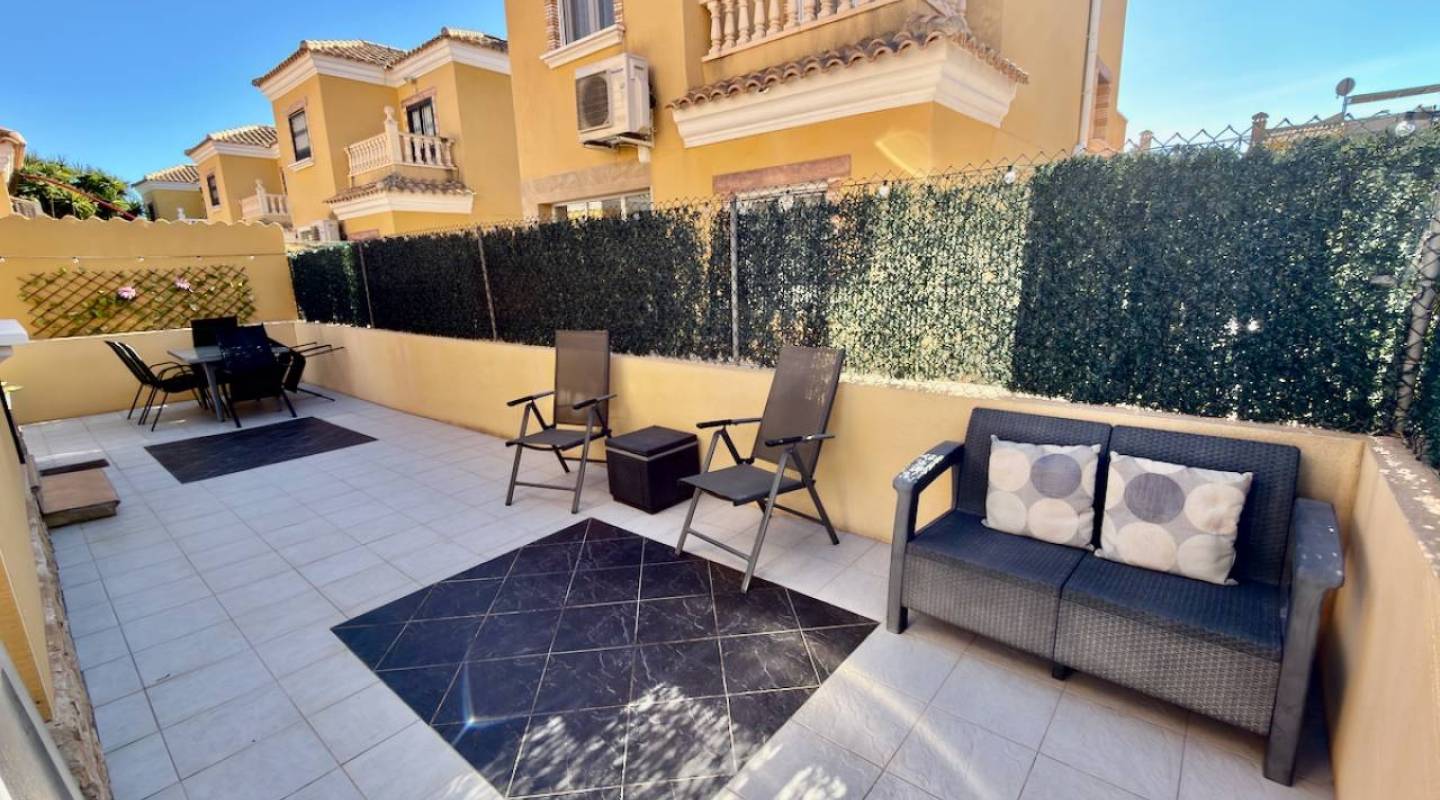 Resale - Villa  - El Raso - El Raso, Guardamar