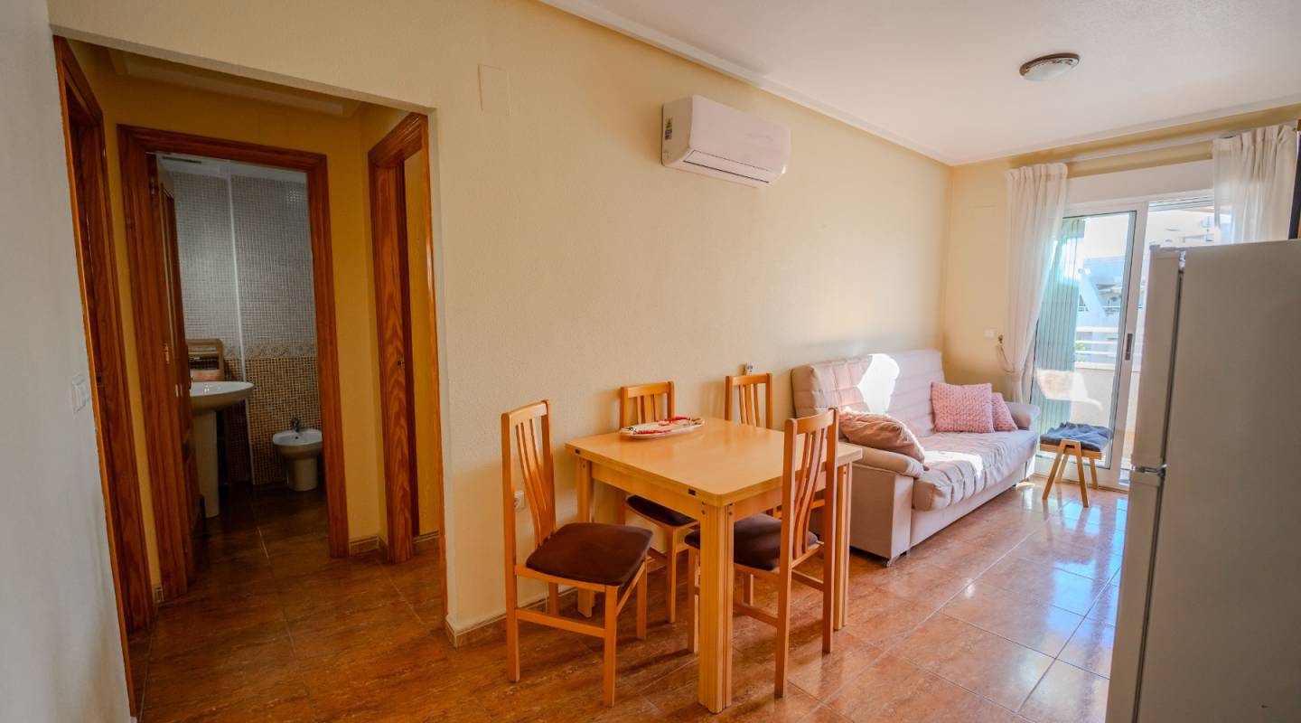 Resale - Apartment - Torrevieja - Centro