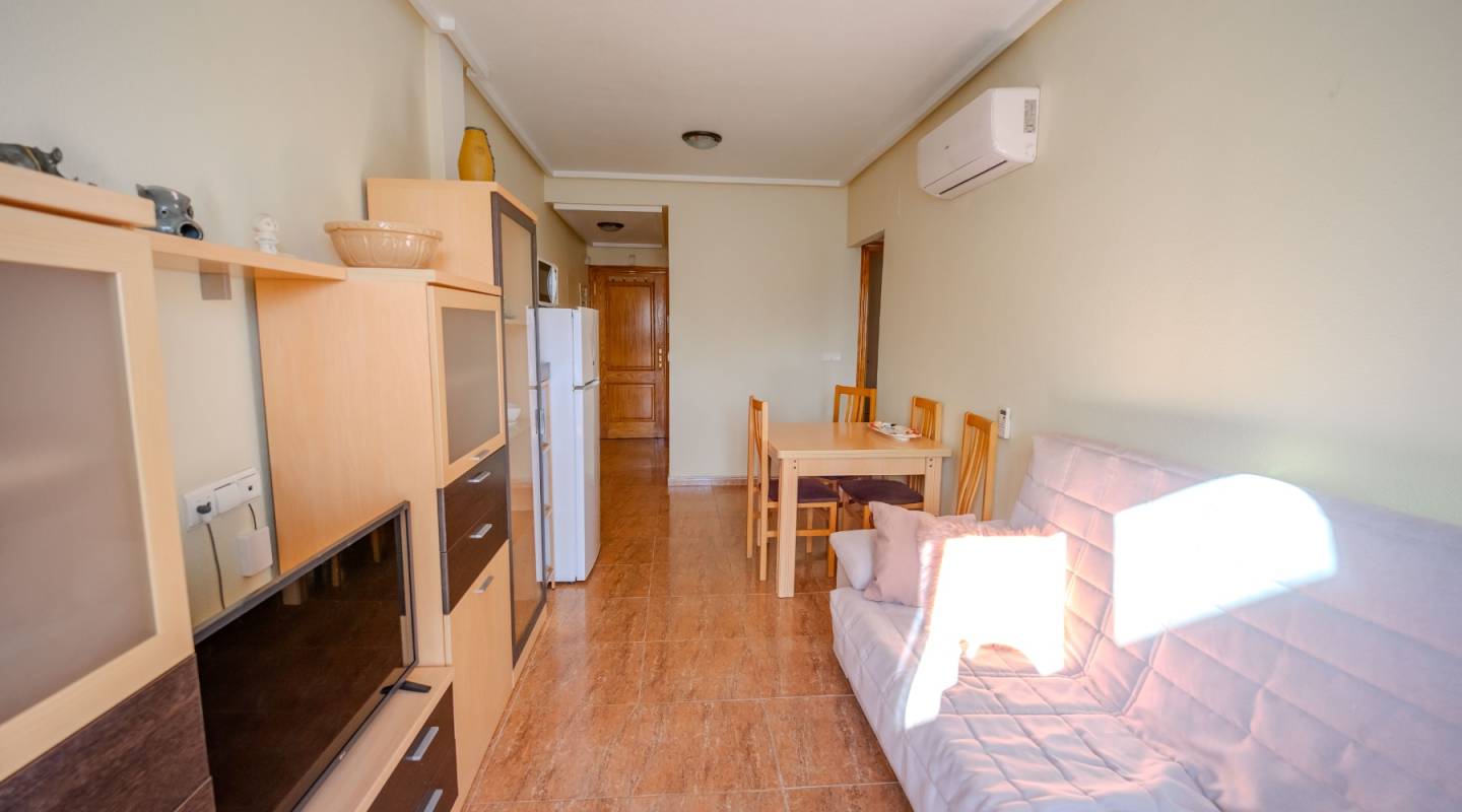 Resale - Apartment - Torrevieja - Centro