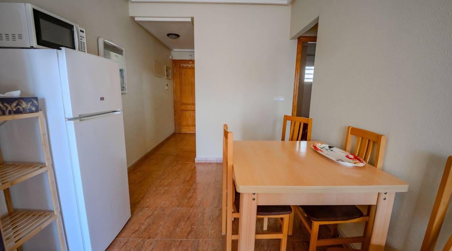 Resale - Apartment - Torrevieja - Centro