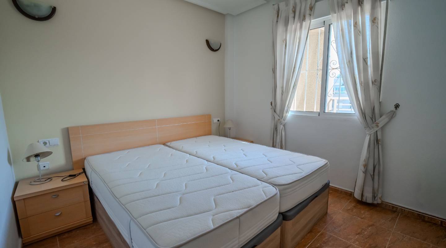 Resale - Apartment - Torrevieja - Centro