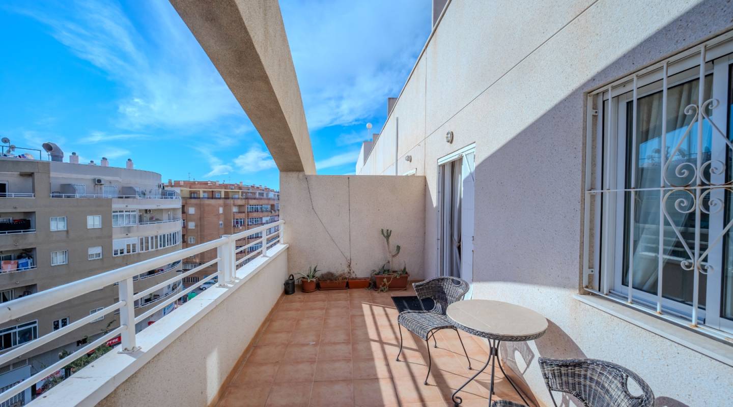 Resale - Apartment - Torrevieja - Centro