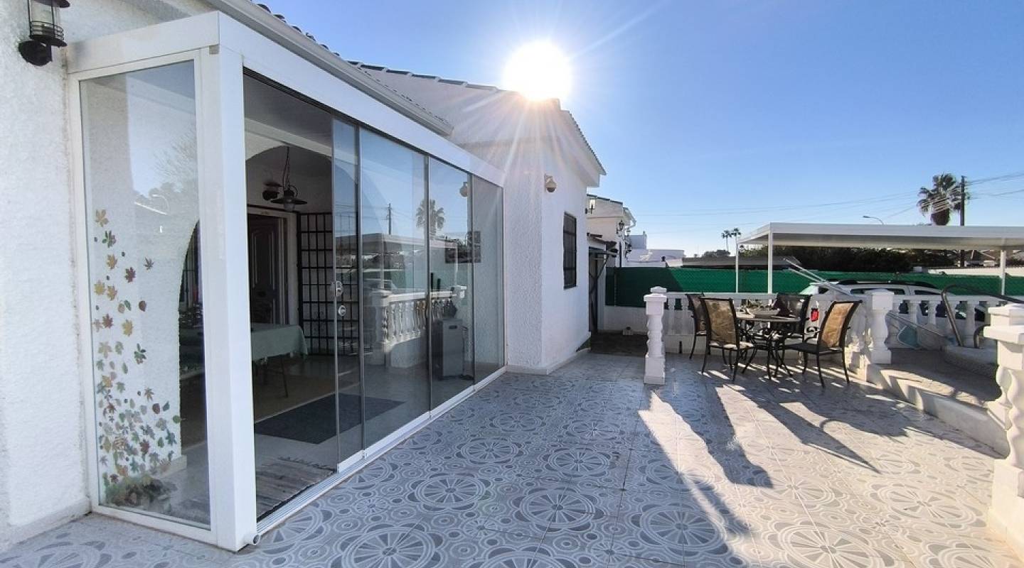 Resale - Villa  - Torrevieja - San Luis - Chaparal