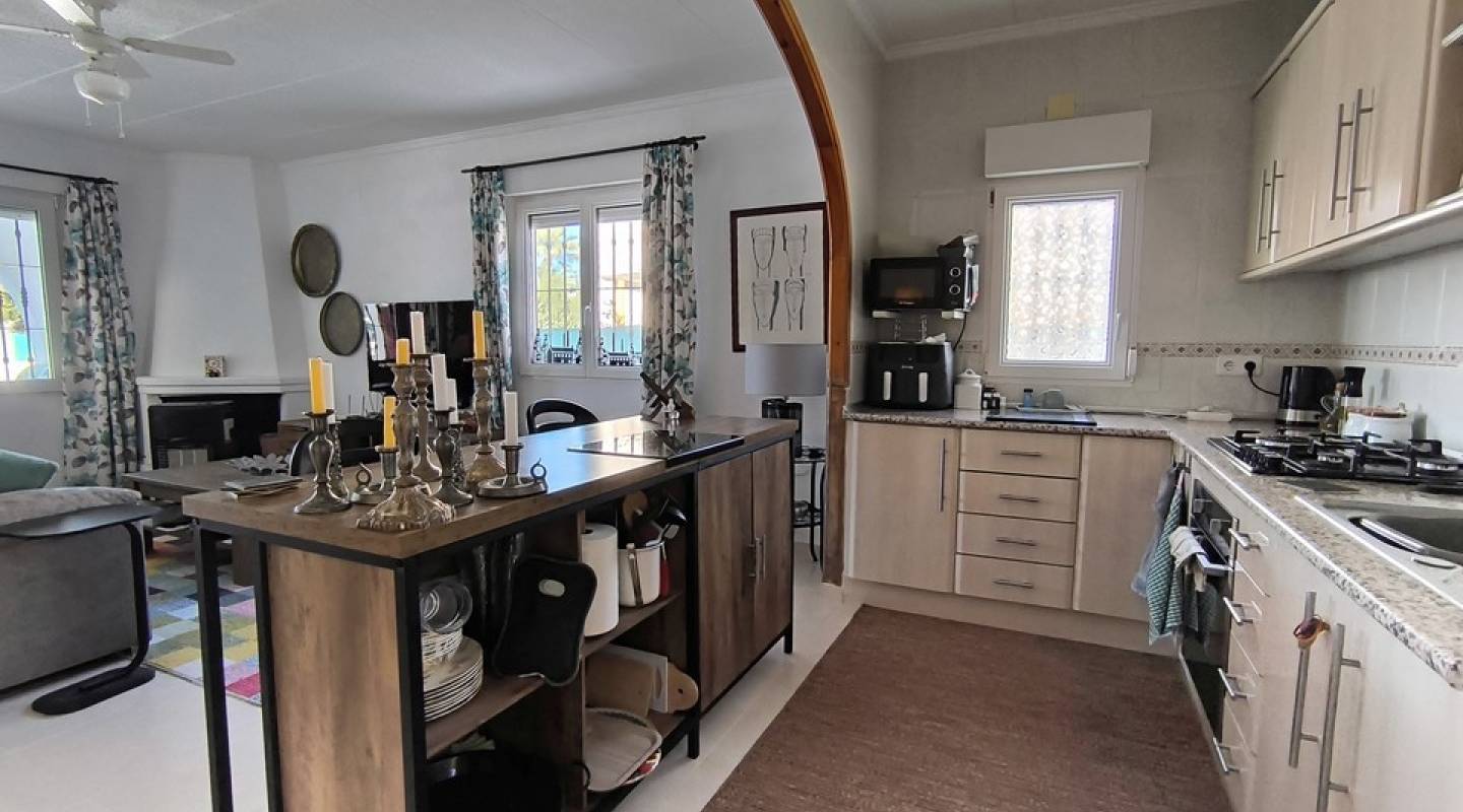 Resale - Villa  - Torrevieja - San Luis - Chaparal