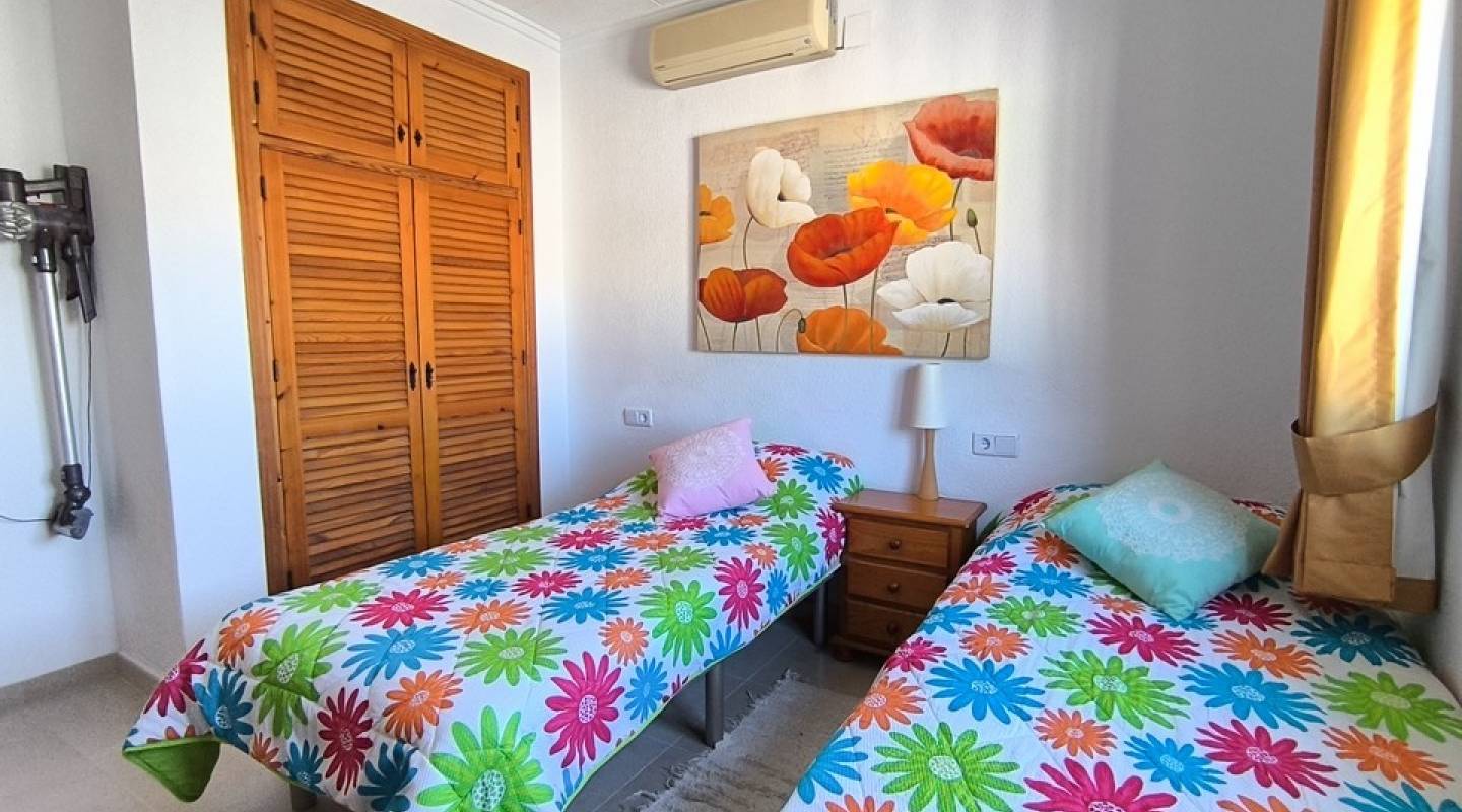 Resale - Villa  - Torrevieja - San Luis - Chaparal