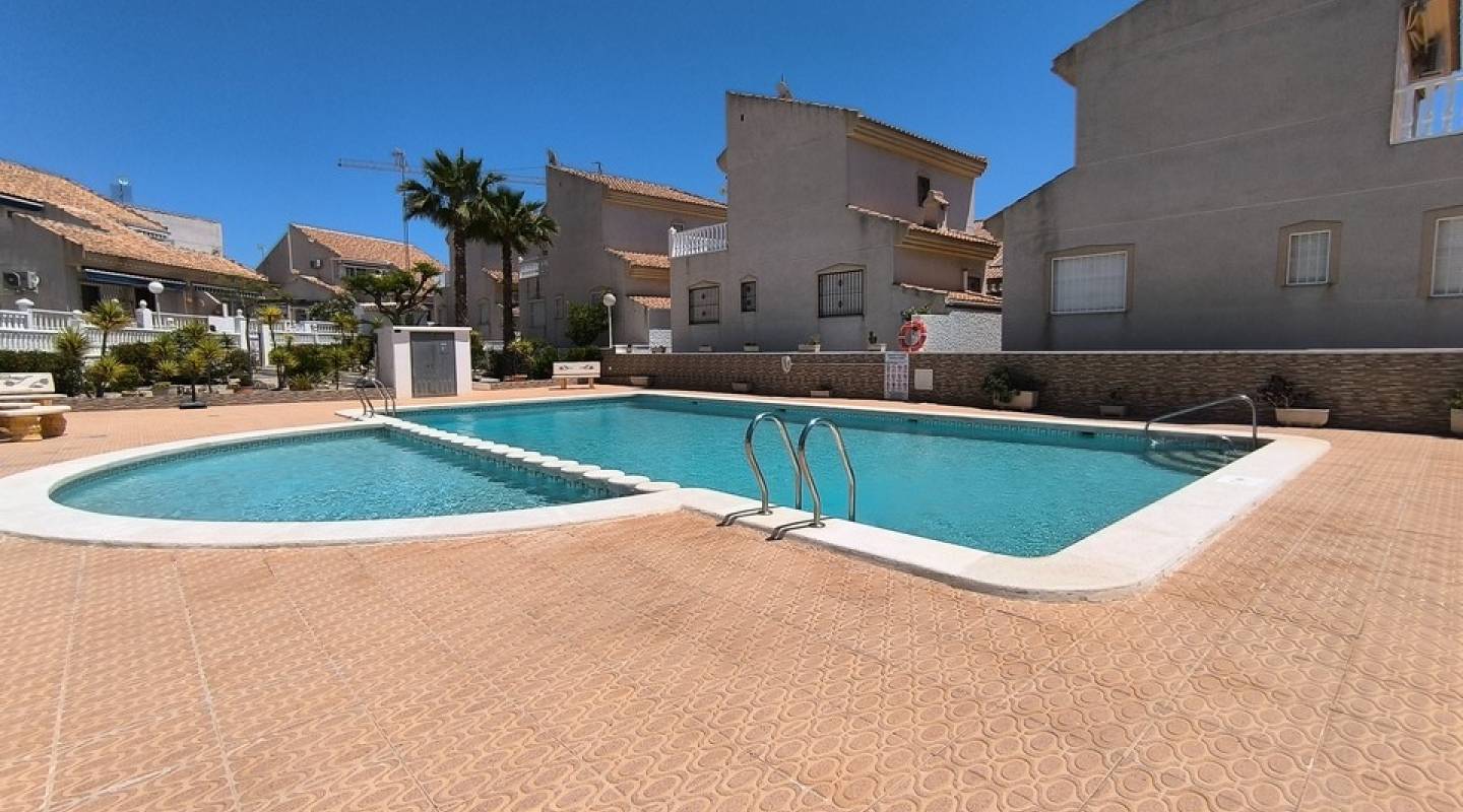 Resale - Semi Detached - Ciudad Quesada