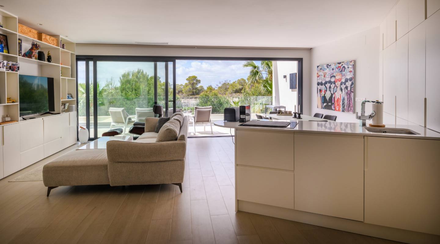 Resale - Apartment - Las Colinas - Las Colinas Golf