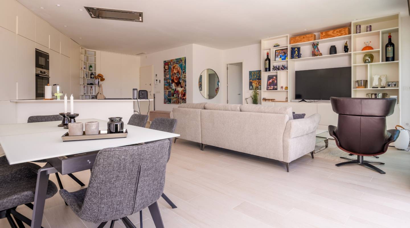 Resale - Apartment - Las Colinas - Las Colinas Golf