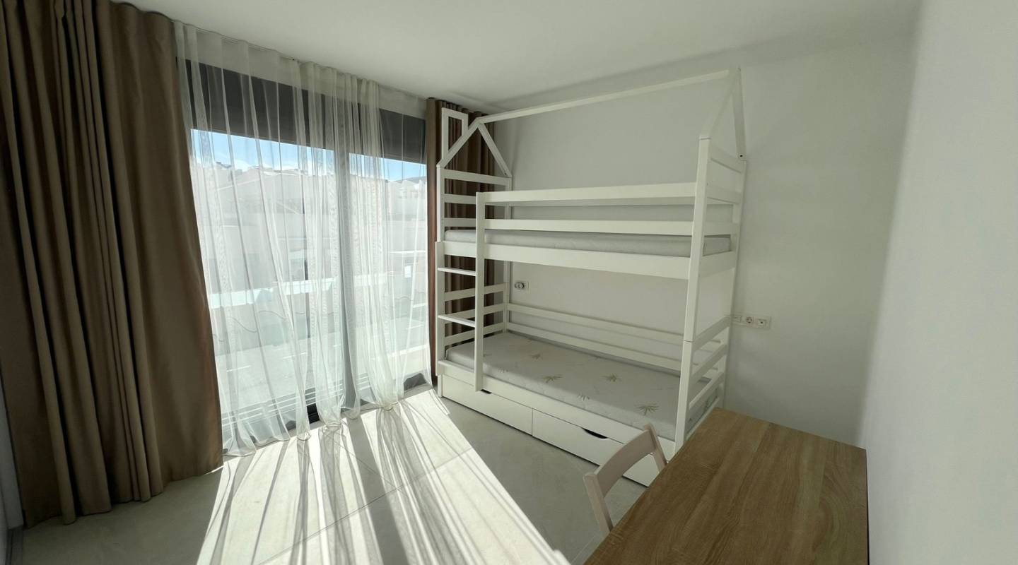 Resale - Villa  - Alicante - Benijofar