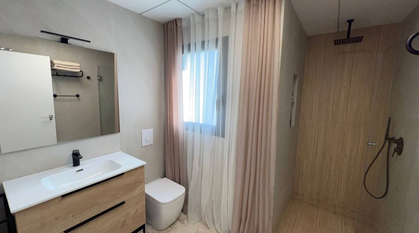 Resale - Villa  - Alicante - Benijofar