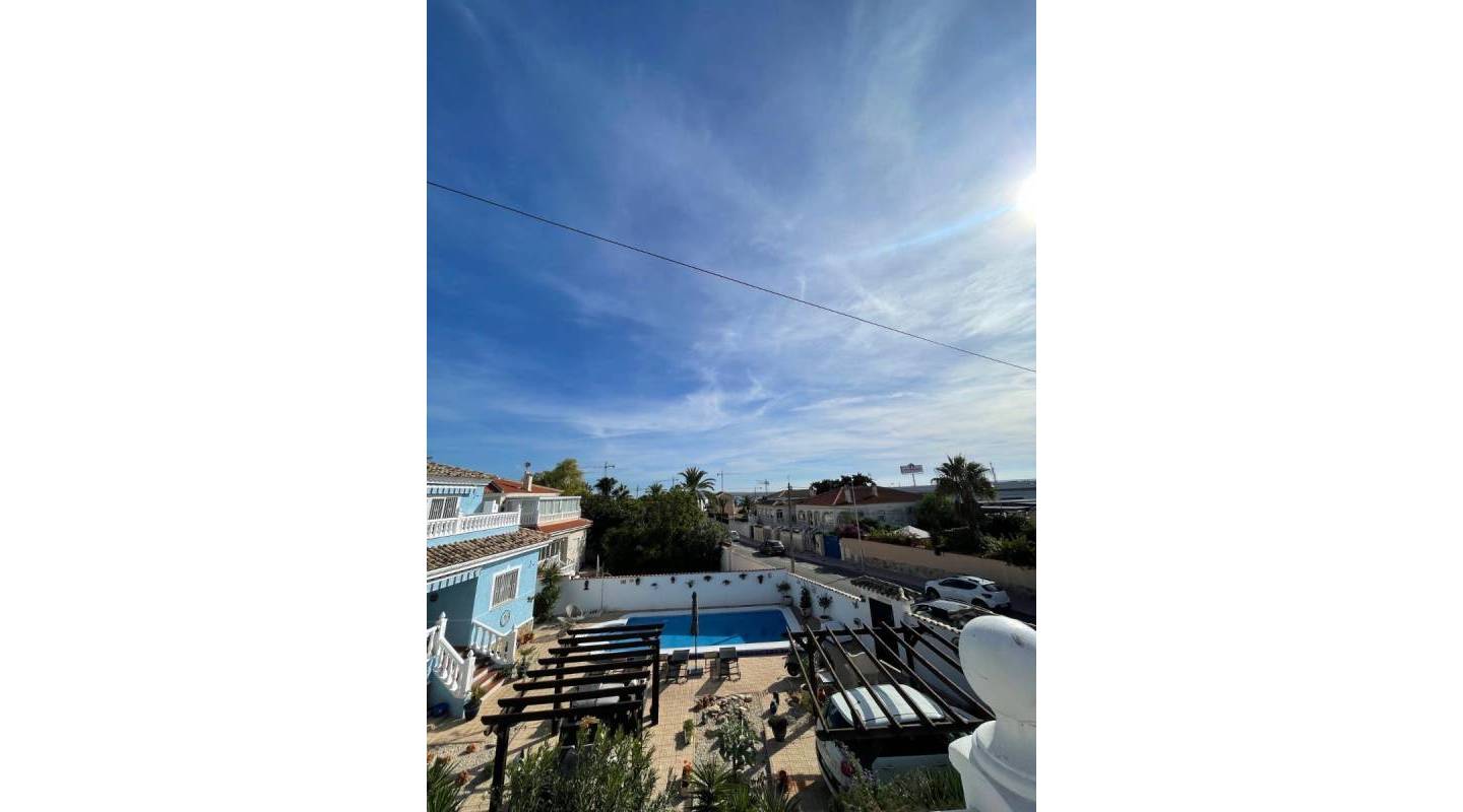 Resale - Villa  - Ciudad Quesada