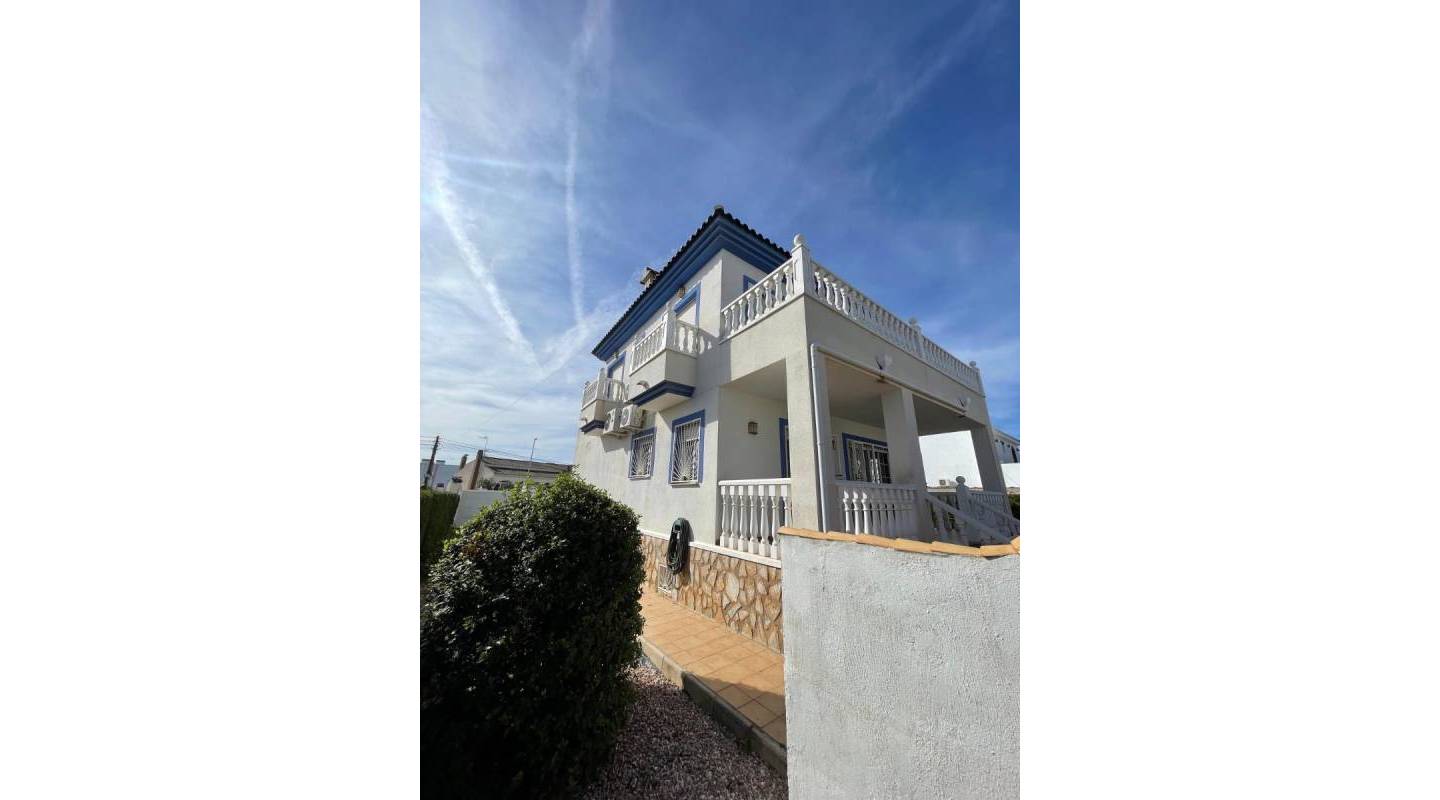 Resale - Villa  - Ciudad Quesada