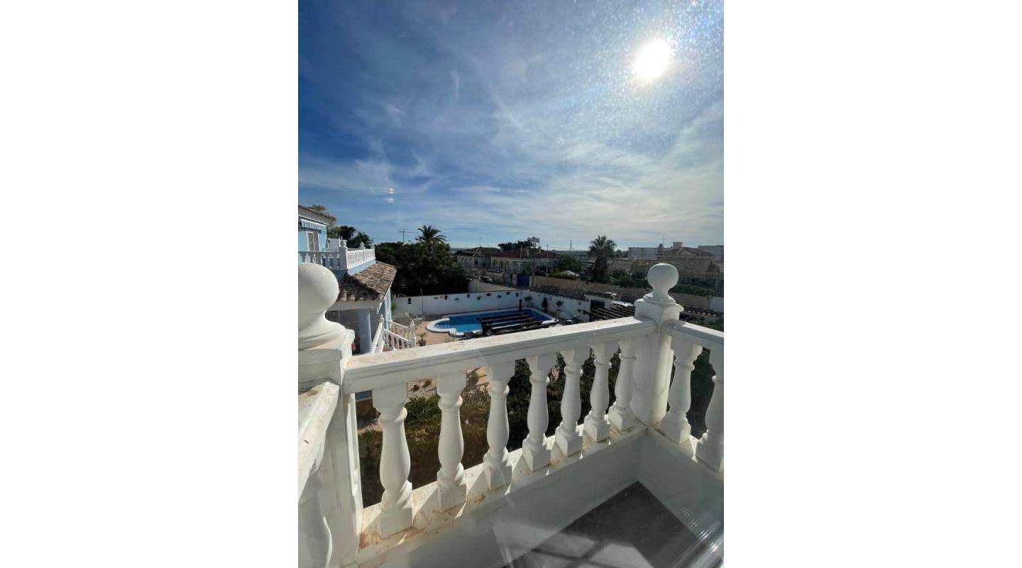 Resale - Villa  - Ciudad Quesada