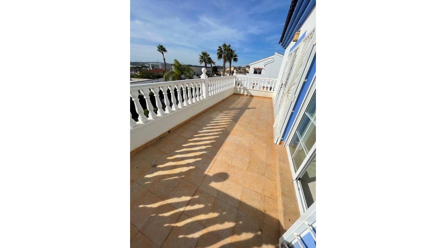 Resale - Villa  - Ciudad Quesada