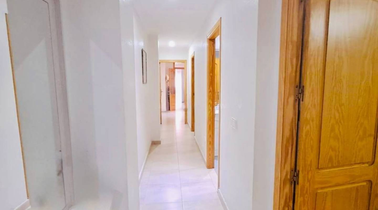 Resale - Apartment - Torrevieja - La Mata