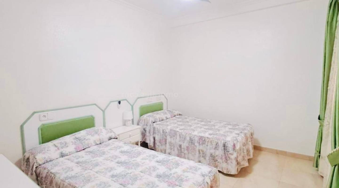 Resale - Apartment - Torrevieja - La Mata