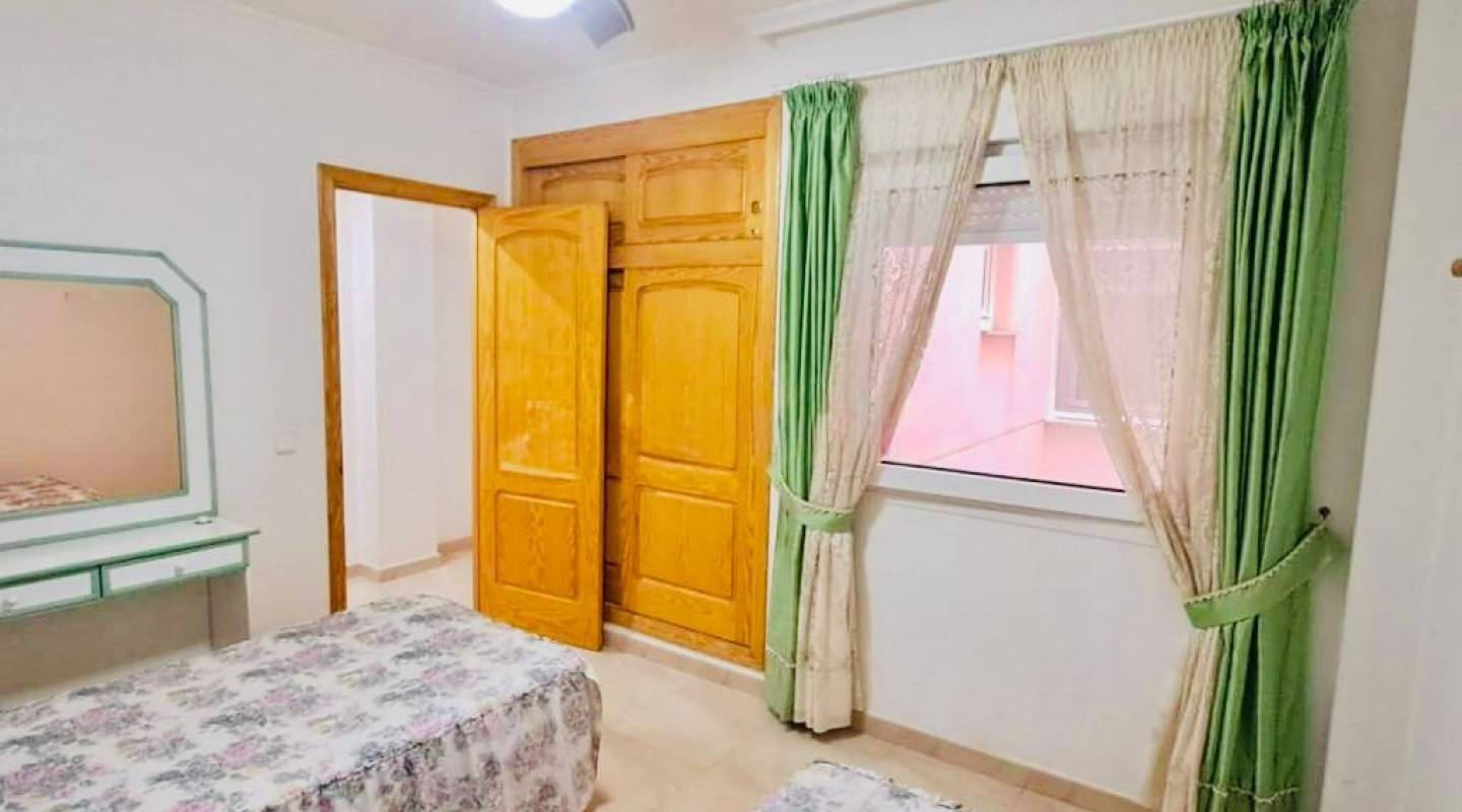 Resale - Apartment - Torrevieja - La Mata