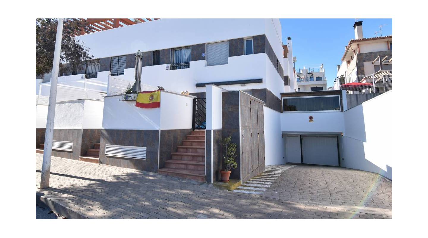 Venta - Casa Adosada - Guardamar del Segura