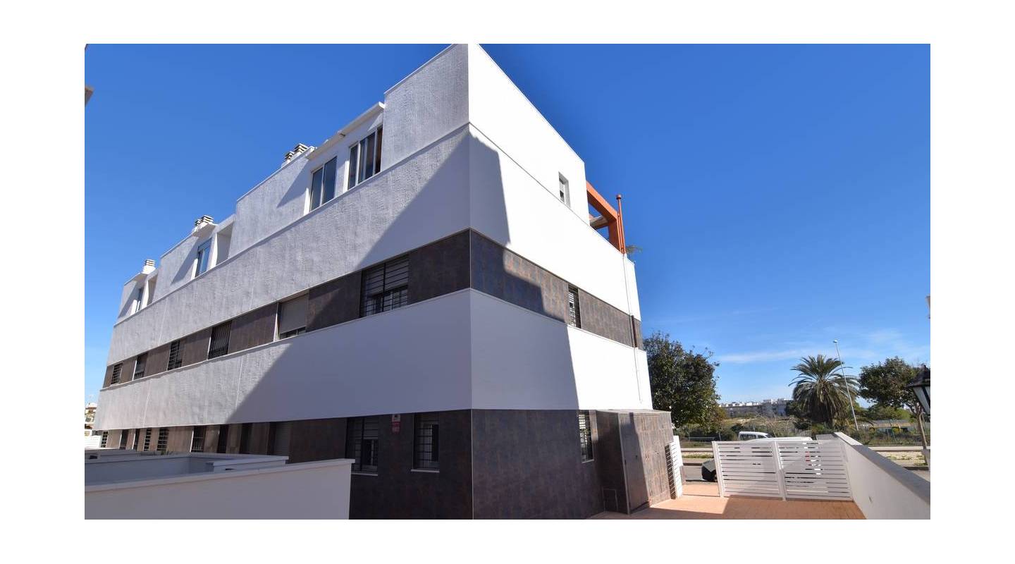 Venta - Casa Adosada - Guardamar del Segura