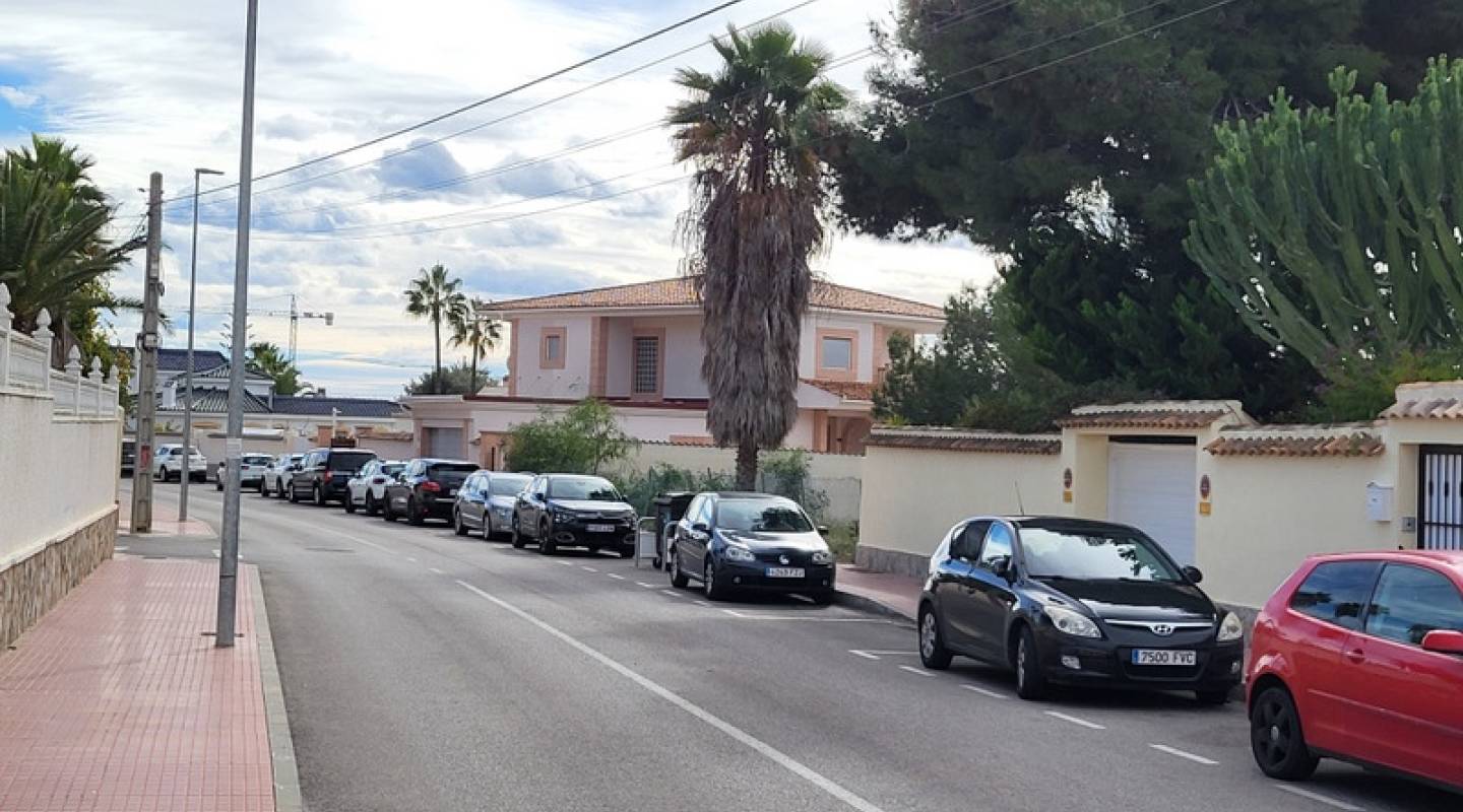 Resale - Villa  - Ciudad Quesada