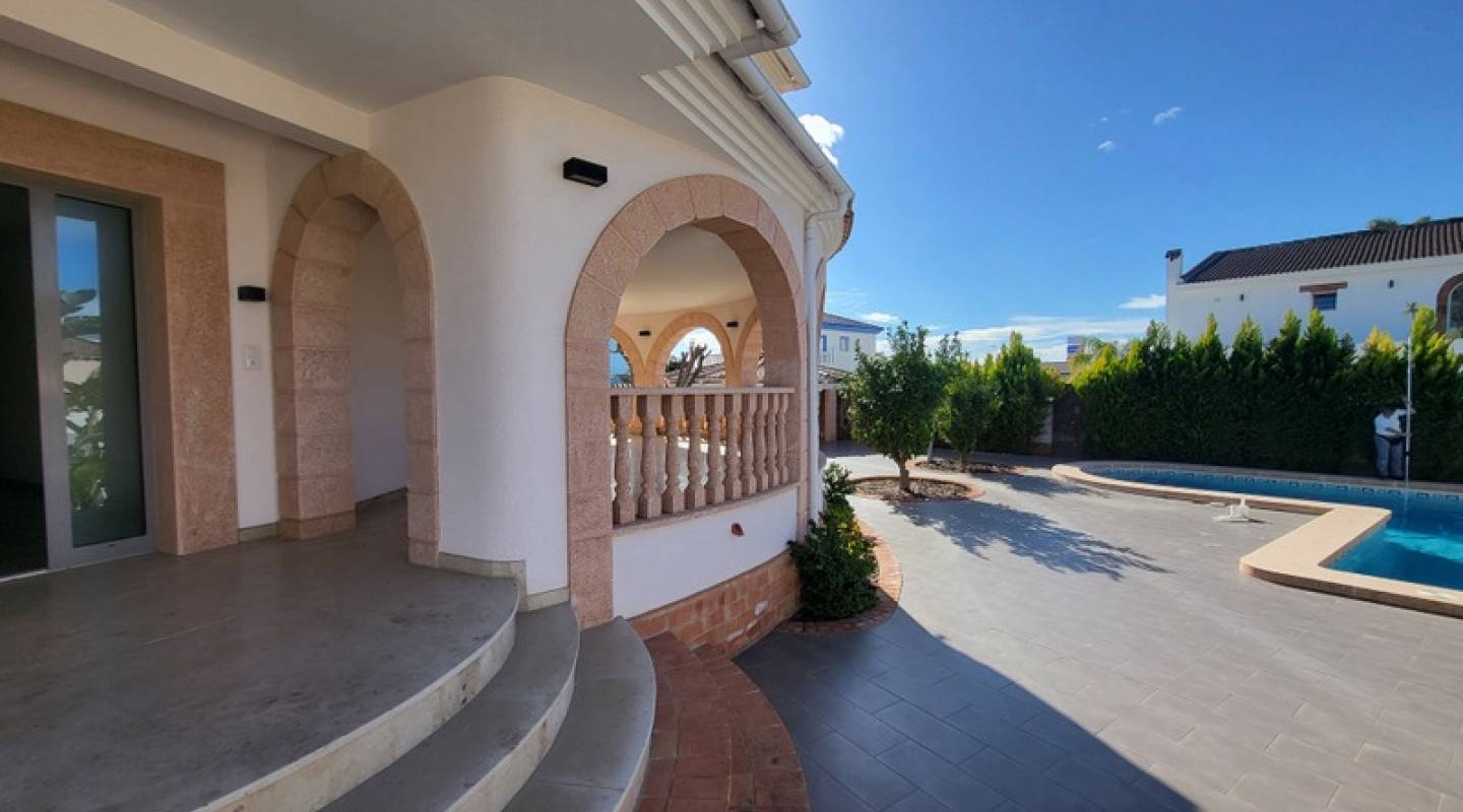 Resale - Villa  - Ciudad Quesada