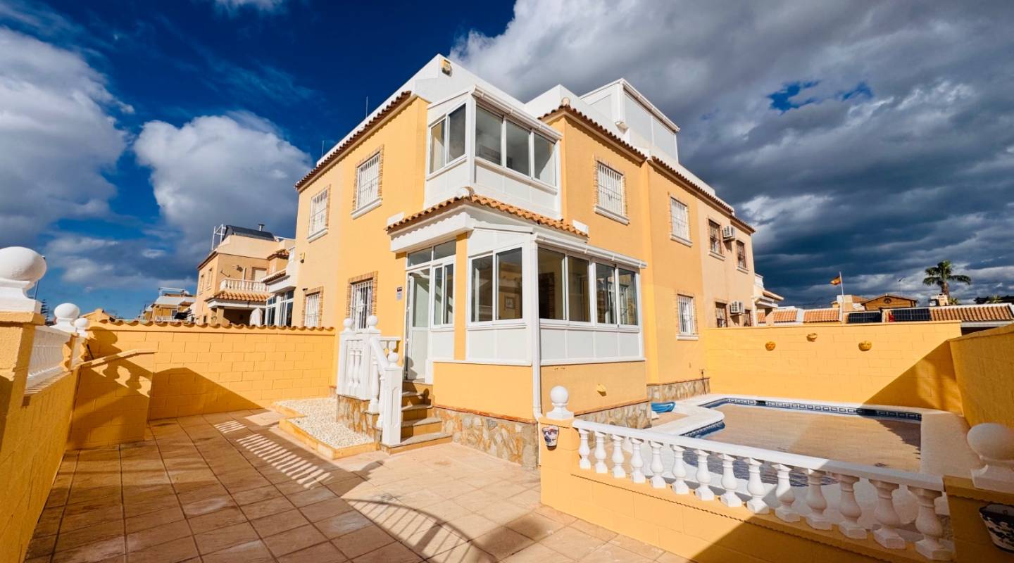 Revente - Semi Detached - Ciudad Quesada