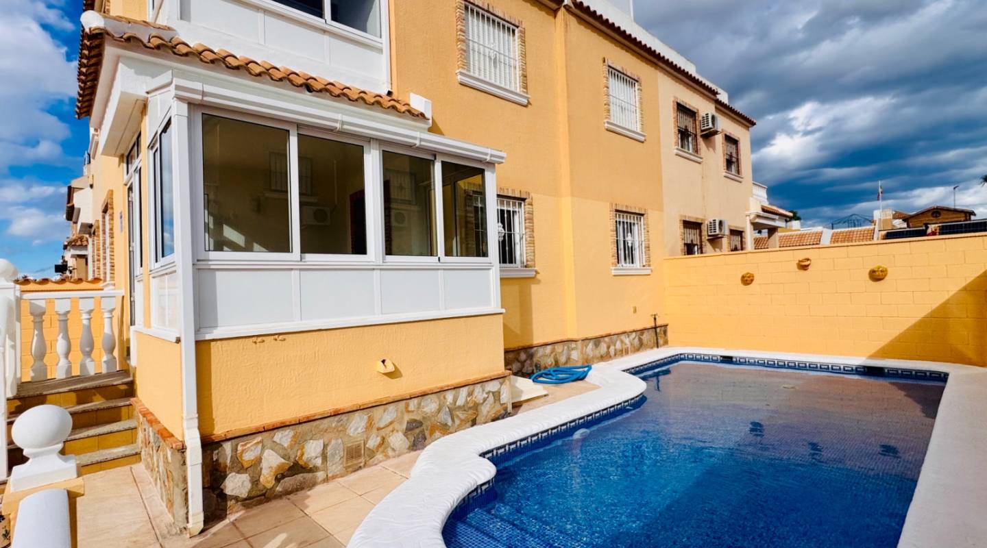 Revente - Semi Detached - Ciudad Quesada