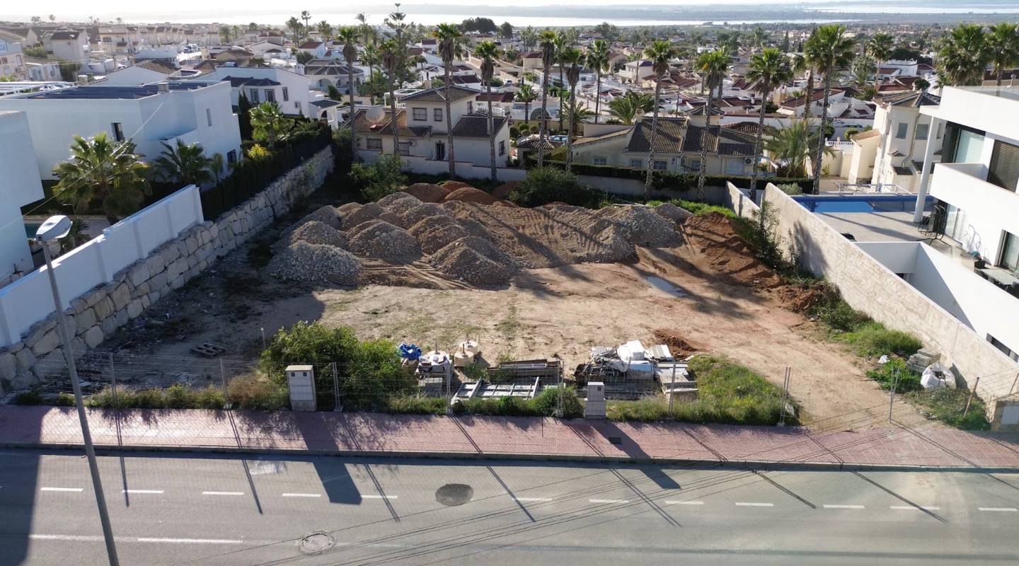 Återförsäljning - Design och bygga - Ciudad Quesada