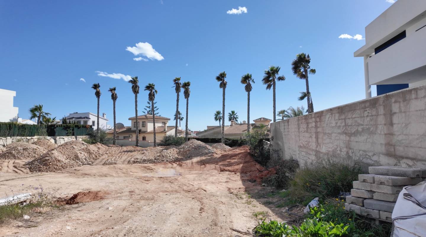 Återförsäljning - Design och bygga - Ciudad Quesada