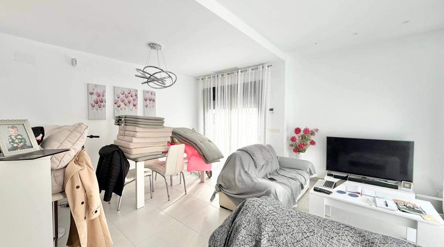 Resale - Semi Detached - Ciudad Quesada