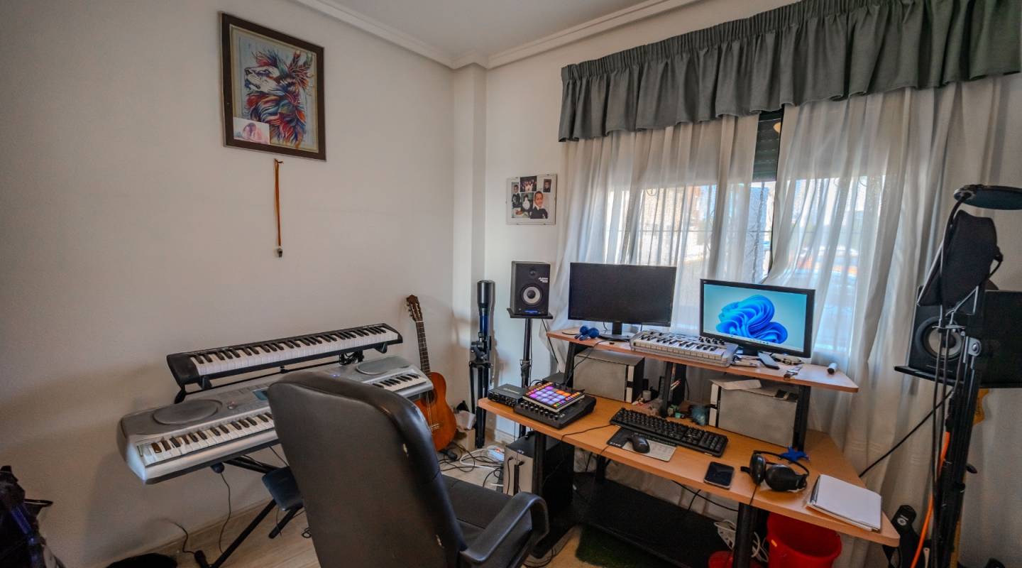 перепродажа - городская тюрьма - Ciudad Quesada