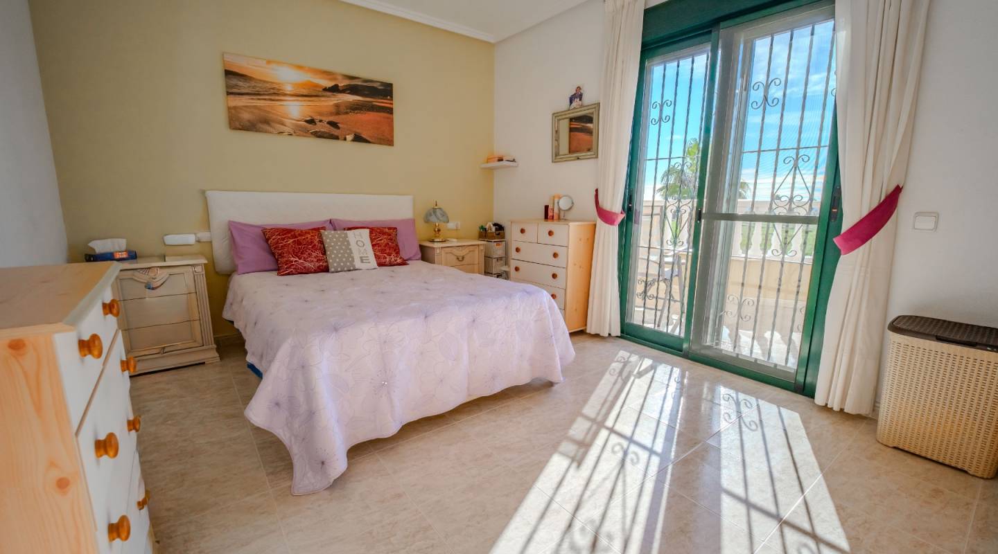 перепродажа - городская тюрьма - Ciudad Quesada