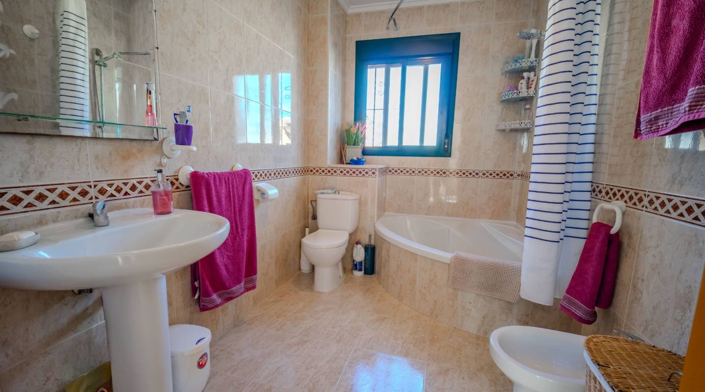 перепродажа - городская тюрьма - Ciudad Quesada