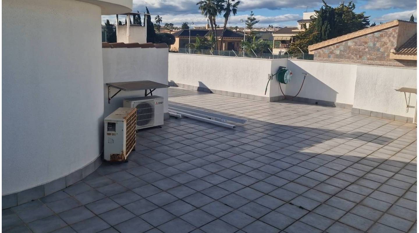 Venta - Chalet - Ciudad Quesada