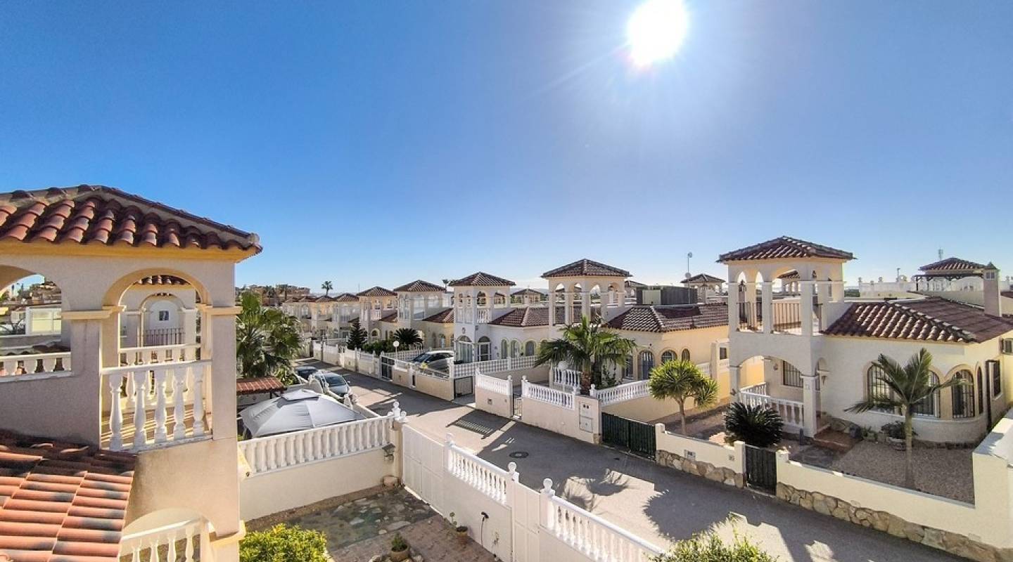 Resale - Villa  - Algorfa - La Finca Golf - Lo Crispin