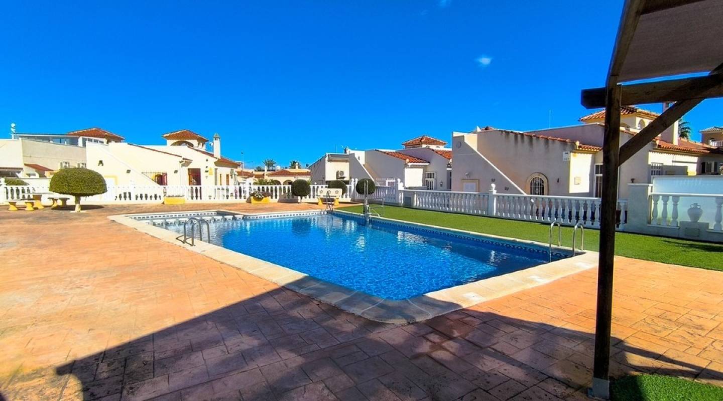 Resale - Villa  - Algorfa - La Finca Golf - Lo Crispin