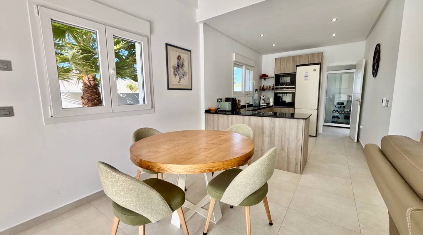 Resale - Villa  - Ciudad Quesada - Benijofar