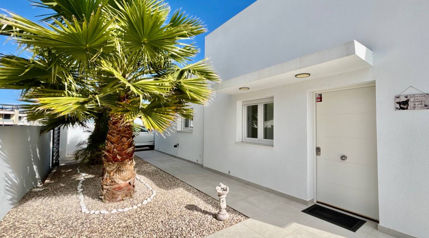 Resale - Villa  - Ciudad Quesada - Benijofar