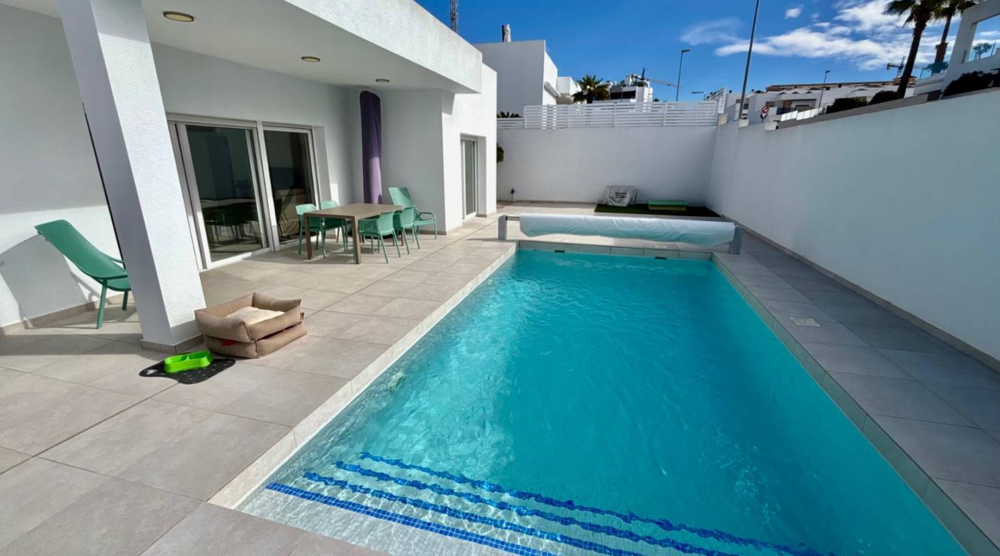 Resale - Villa  - Ciudad Quesada - Benijofar