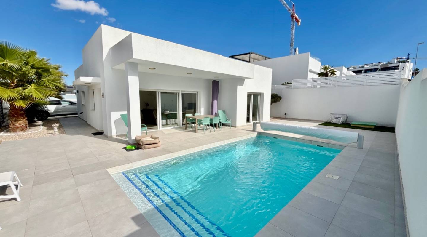 Resale - Villa  - Ciudad Quesada - Benijofar