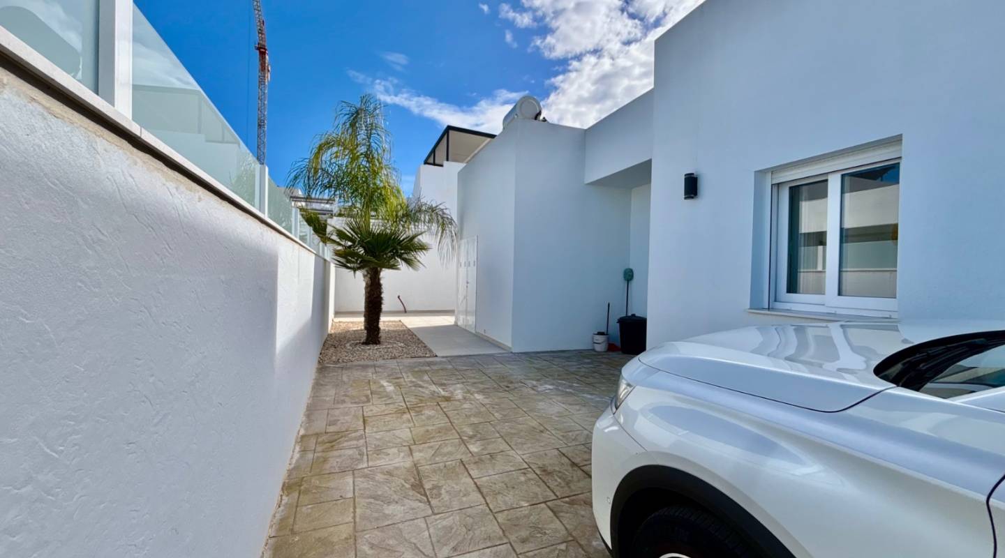 Resale - Villa  - Ciudad Quesada - Benijofar