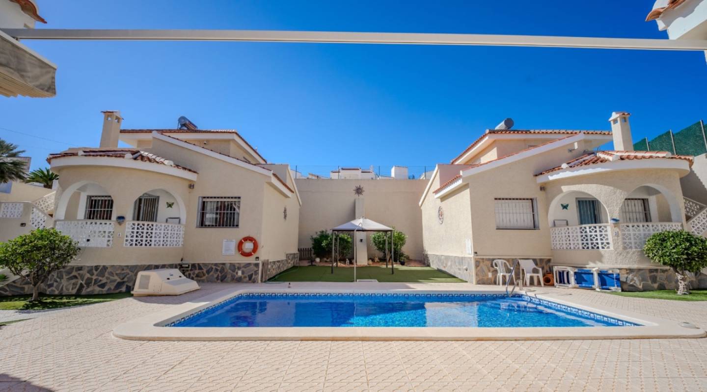 Resale - Villa  - Ciudad Quesada