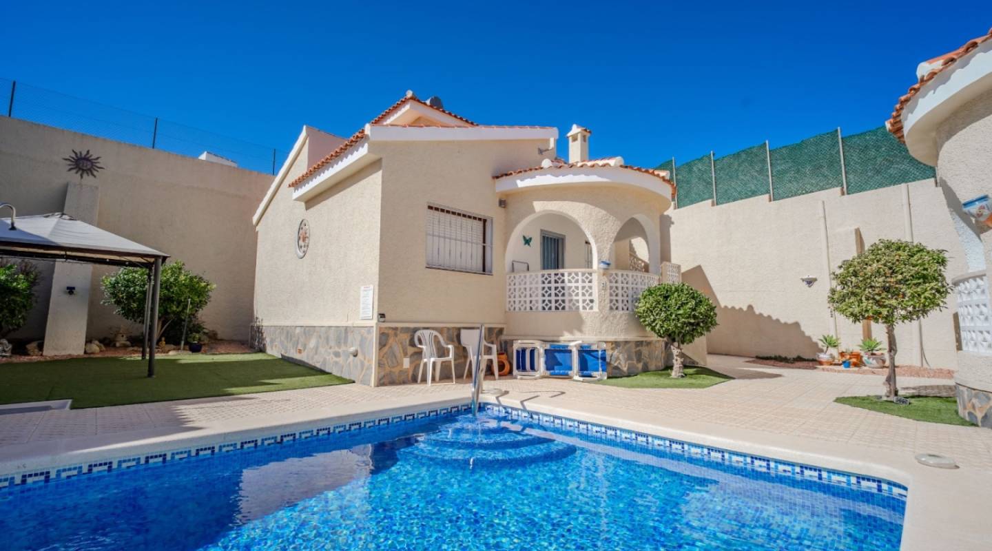 Resale - Villa  - Ciudad Quesada