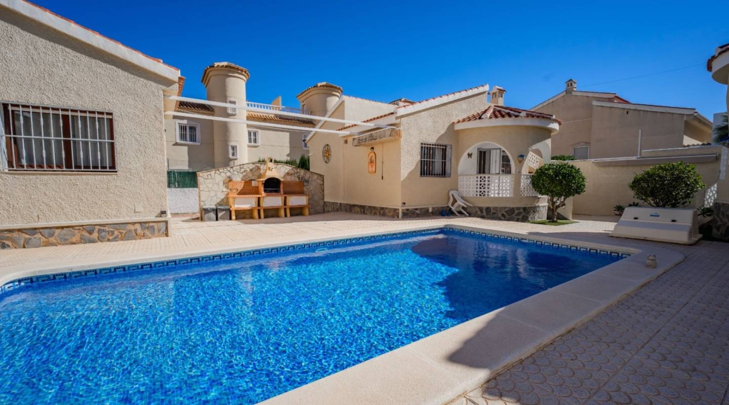 Resale - Villa  - Ciudad Quesada